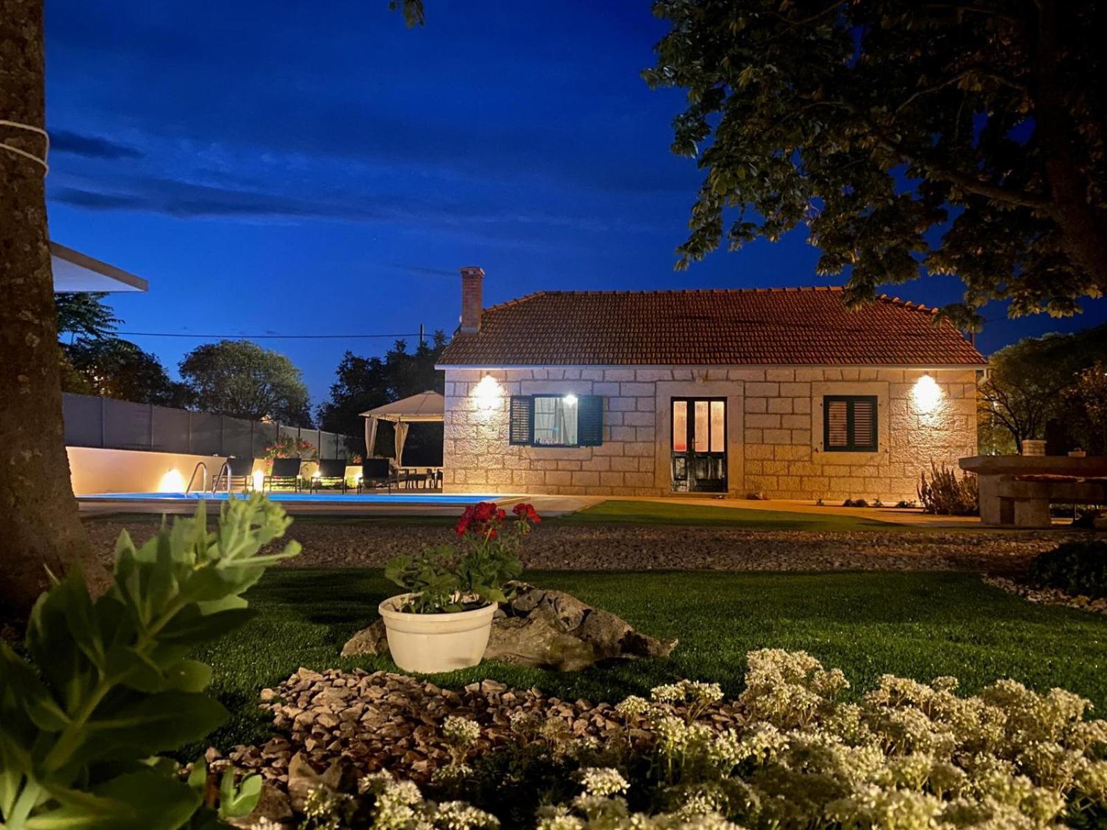 Dalmatian Village House - Jokini Dvori Pakovo Selo Dış mekan fotoğraf